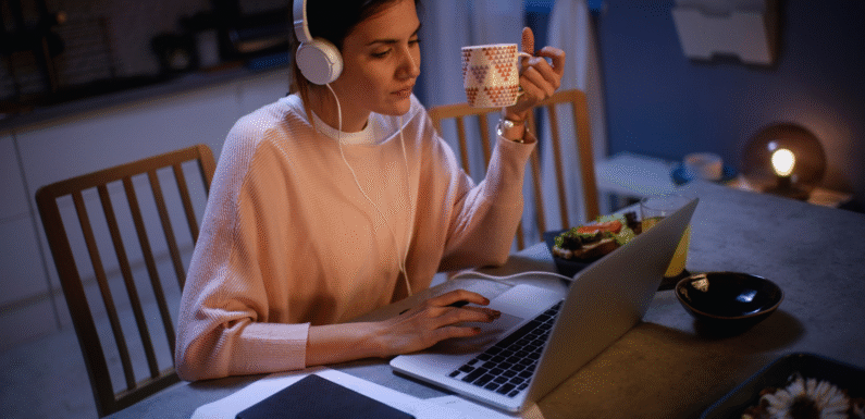 How to Create Work-Life Balance When Working from Home: Essential Strategies for Success